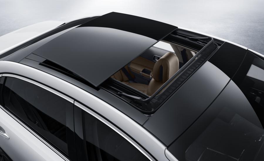Детали экстерьера Citroen C6 2016 года  (фото 14 из 39)